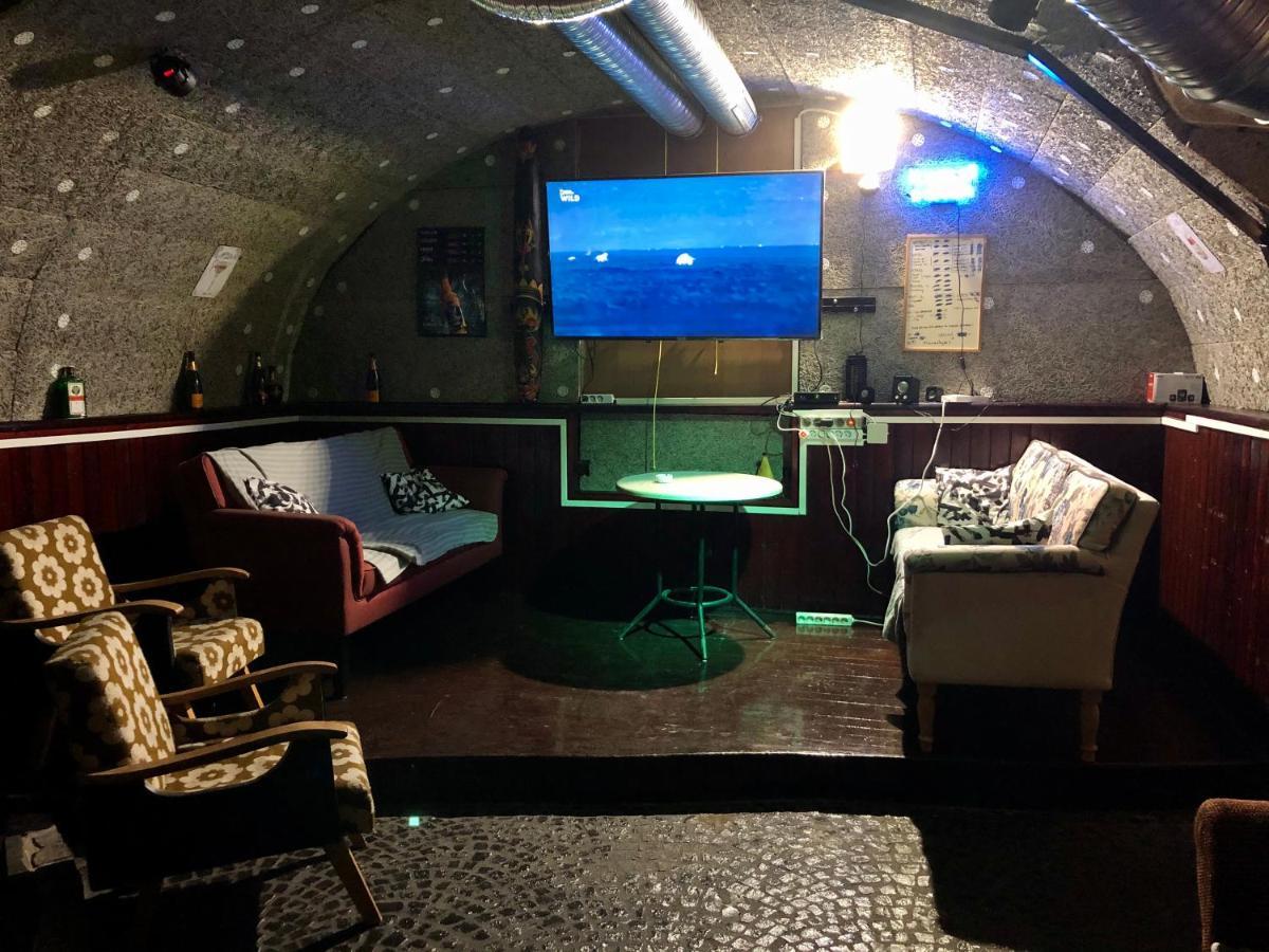 Whole Basement Former Pub 5 For Stag Do Budapest Esterno foto